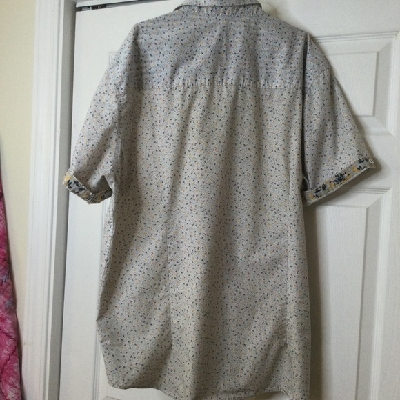 Men’s tiny print shirt - Picture 2 of 8